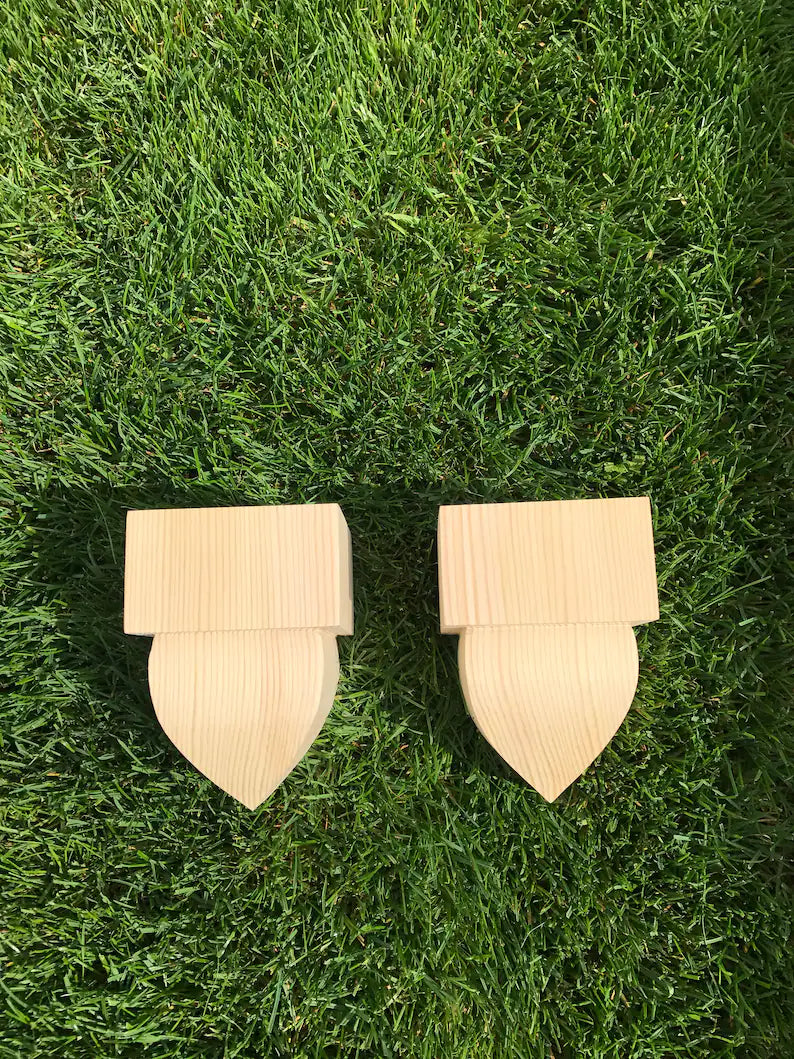 Wooden Corbels (Shelf Brackets) solid pine style D (1 pair)